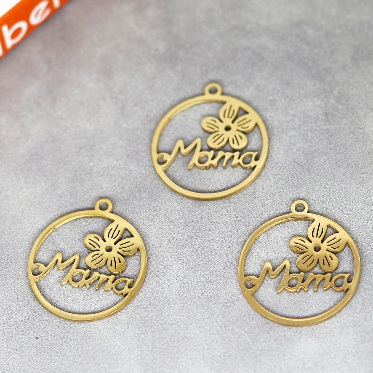 3pcs/Lot Dainty Stainless Steel Hollow Flower Mama Round Pendent Fashion Necklace Mother's Day Gift Accessories