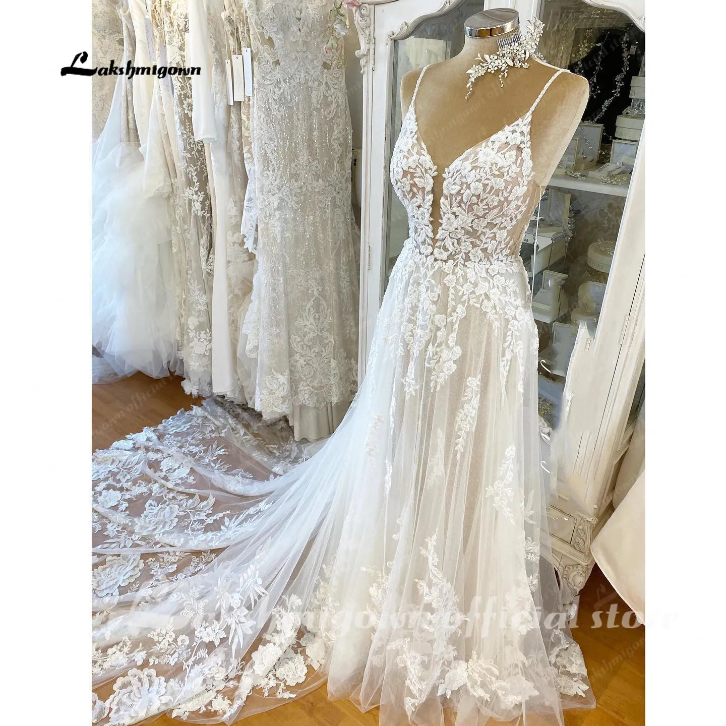 Lakshmigown Spaghetti Straps Lace Wedding Dress Sexy Bridal Robe 2023 Plunging V Neck Tulle Boho Wedding Gown Abiti Sposa