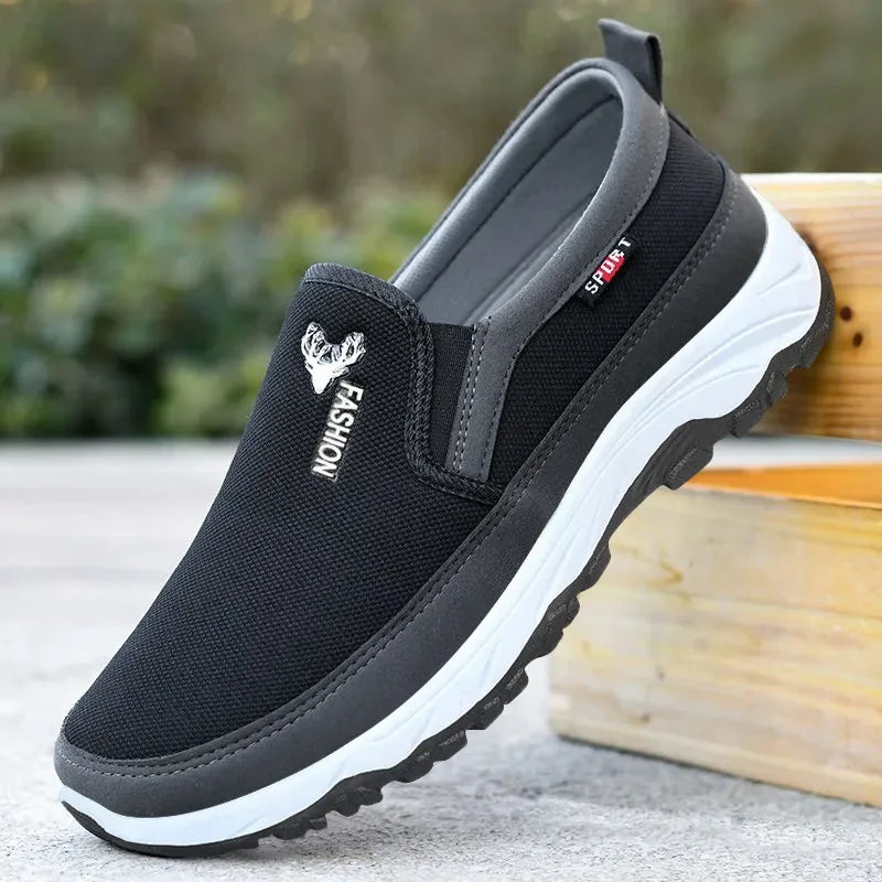 Men's Canvas Shoes with Soft Soles Casual Breathable Comfortable Sliding Sleeves Men's Cloth Shoes Men's Oxford Sneakers