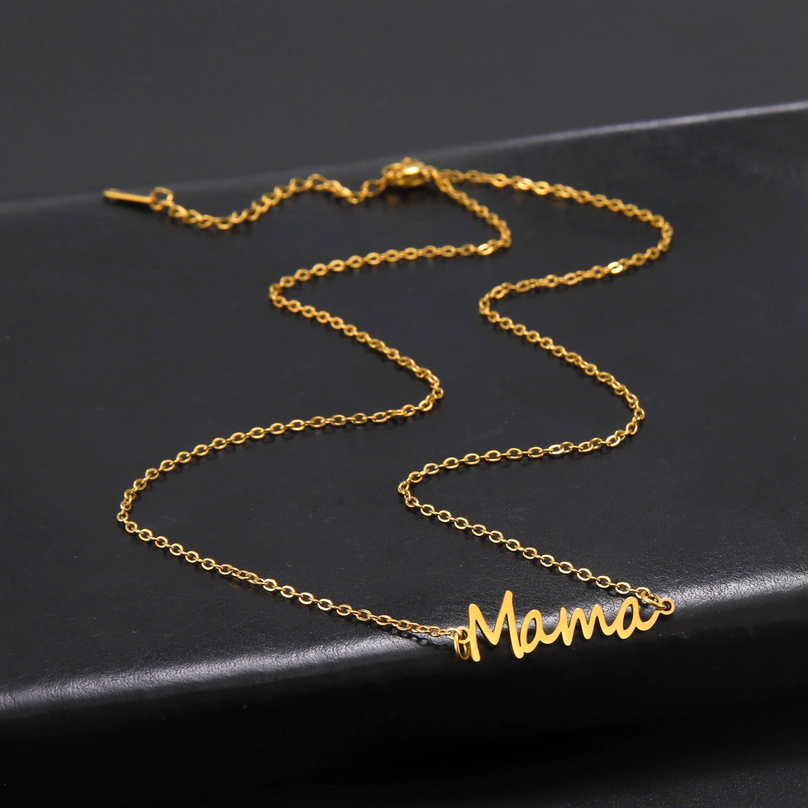 Mother's Day chain Mama Letter Pendant Stainless Steel gold color Necklace for Women Family Fashion Jewelry Exquisite gift