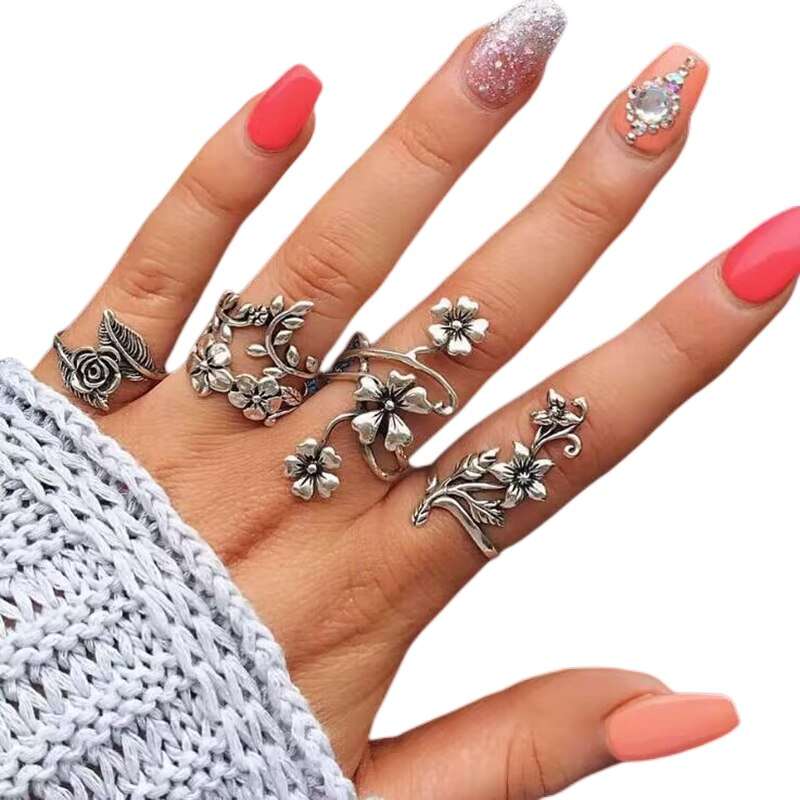 50pcs/Lot Wholesale Mix Style Finger Rings For Women Black Enamel Heart Carved Flower Skull Big Butterfly Acrylic Jewelry Girls - RY MARKET PLACE