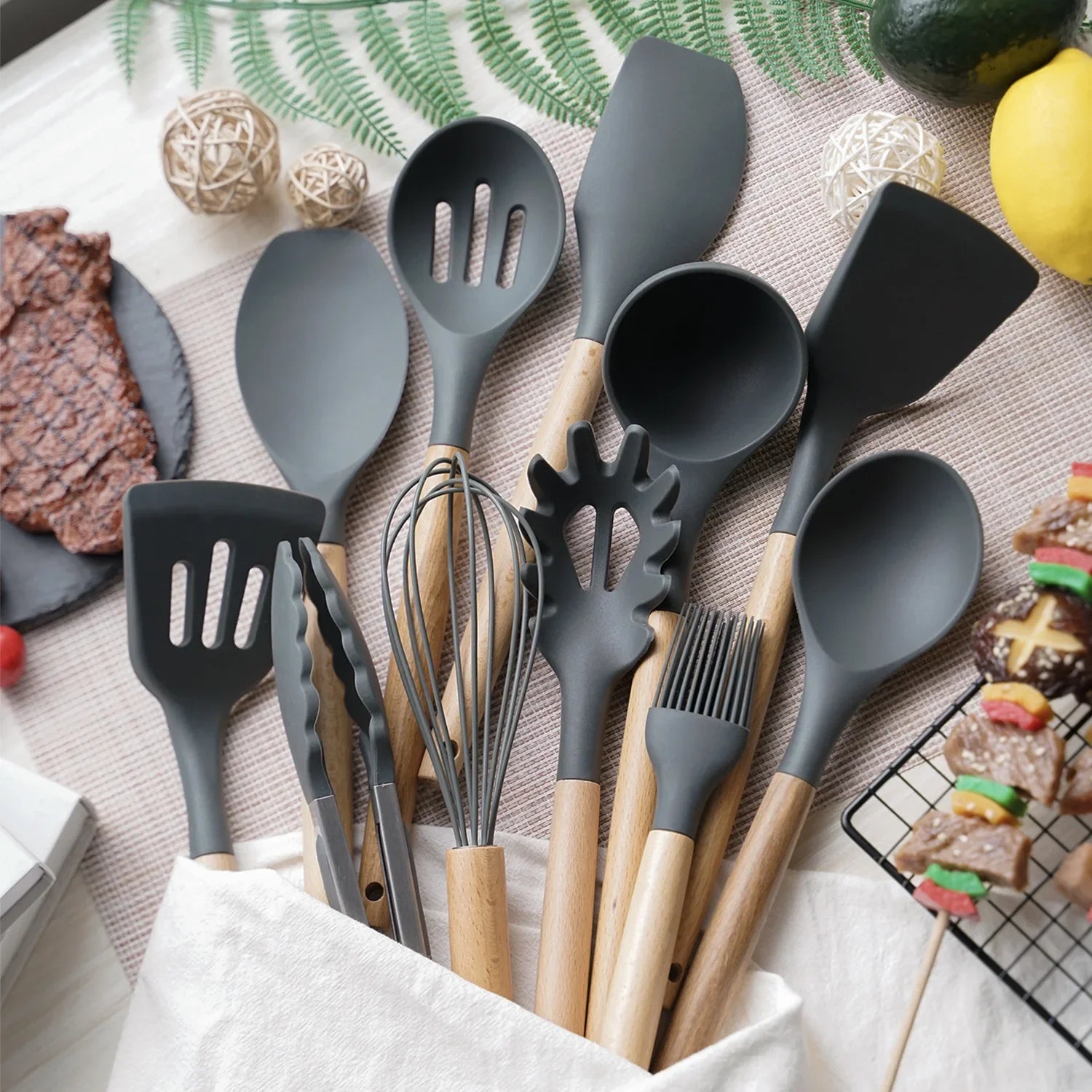 12Pcs Non-Stick Silicone Kitchenware Cookware Kitchen Utensils Set Spatula Shovel Egg Beaters Wooden Handle Cooking Tool Set